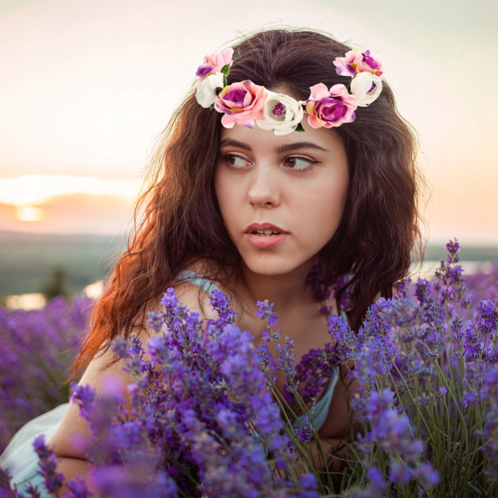 OPASKA WIANEK NA GŁOWĘ KWIATY PANIEŃSKI BOHO [W-D1-ROZ]